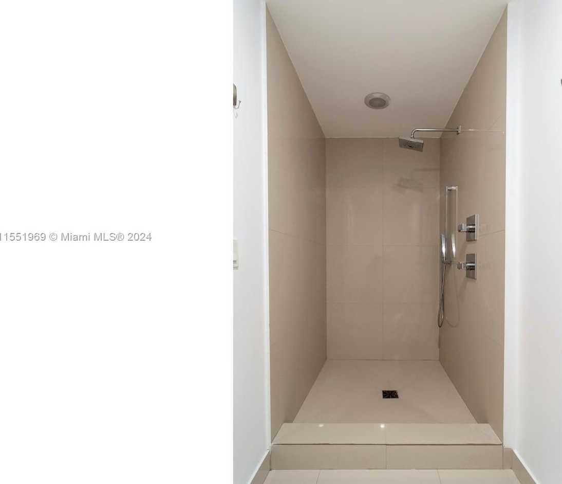 Small Image of 600 NORTH EAST 27 ST #2304, Miami Number 32