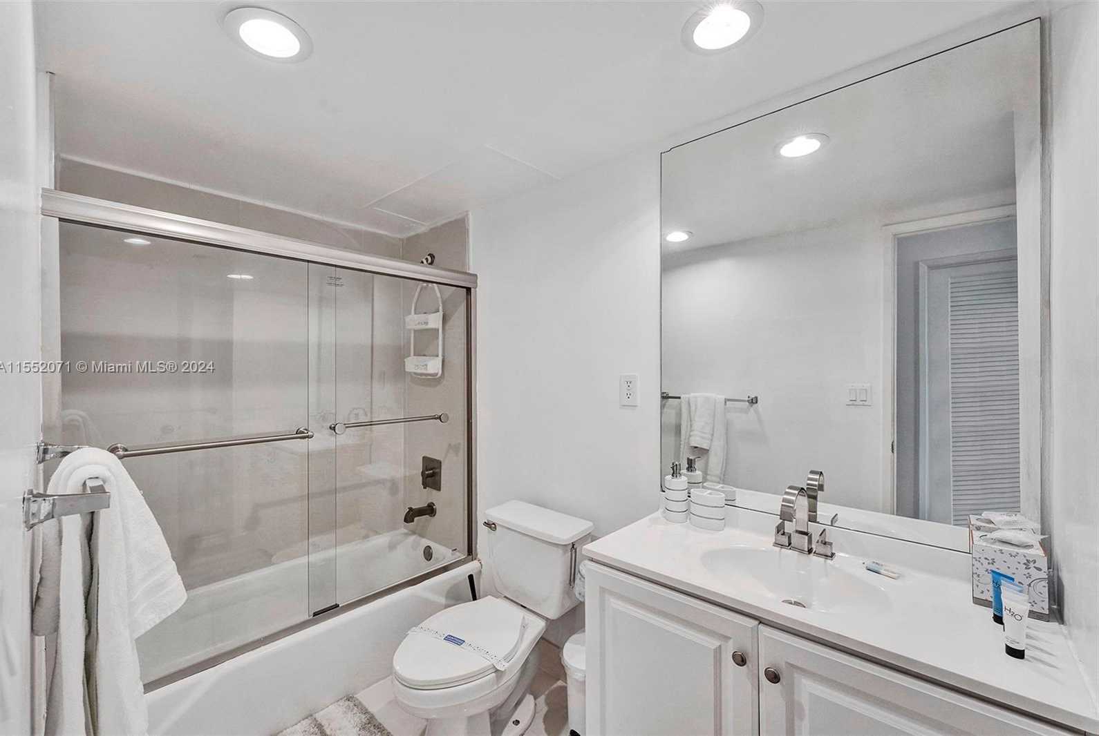 Small Image of 19370 COLLINS AVE #1001, Sunny Isles Beach Number 14
