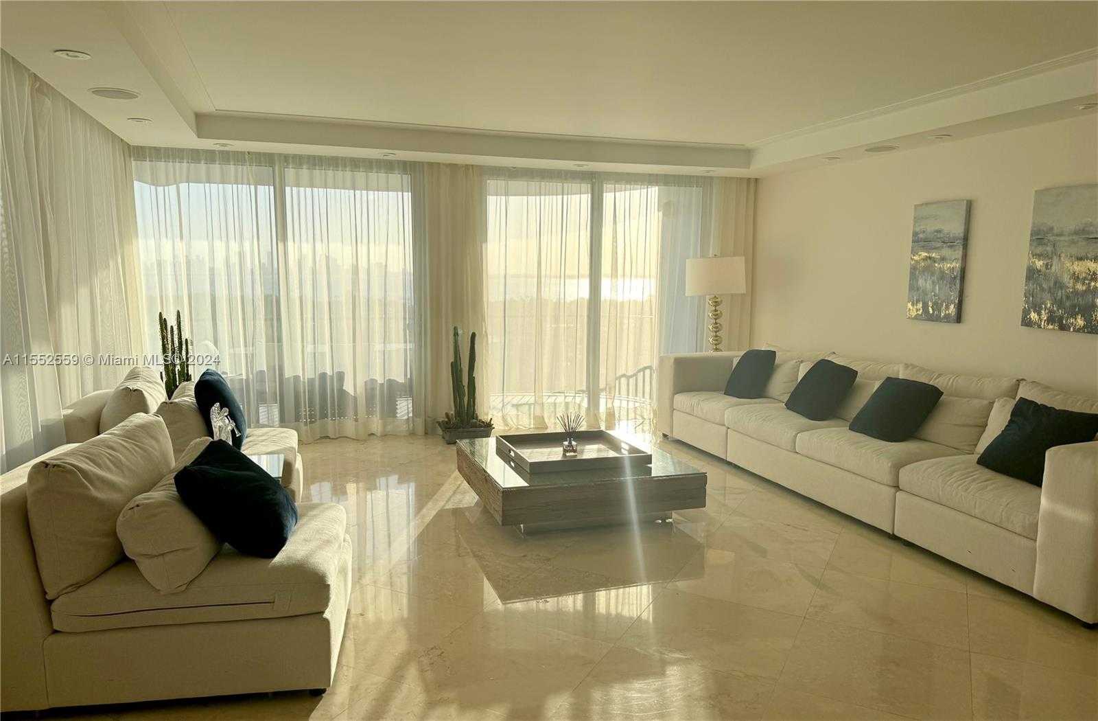 Small Image of 5660 COLLINS #18 AB, Miami Beach Number 13