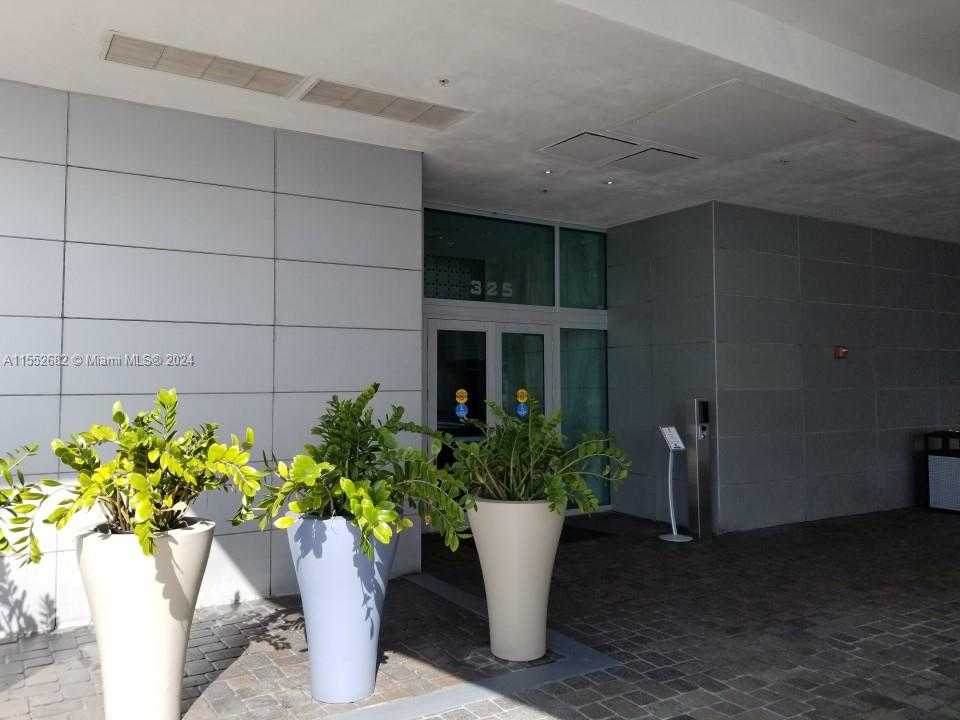 Small Image of 325 SOUTH BISCAYNE BLVD #2118, Miami Number 12