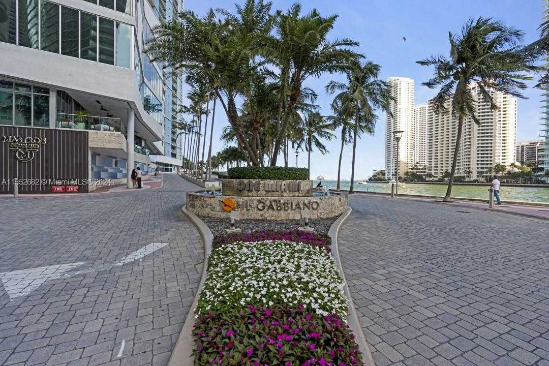 Small Image of 325 SOUTH BISCAYNE BLVD #2118, Miami Number 20