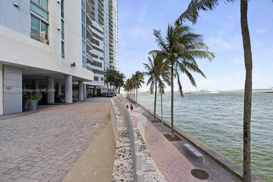 Small Image of 325 SOUTH BISCAYNE BLVD #2118, Miami Number 21