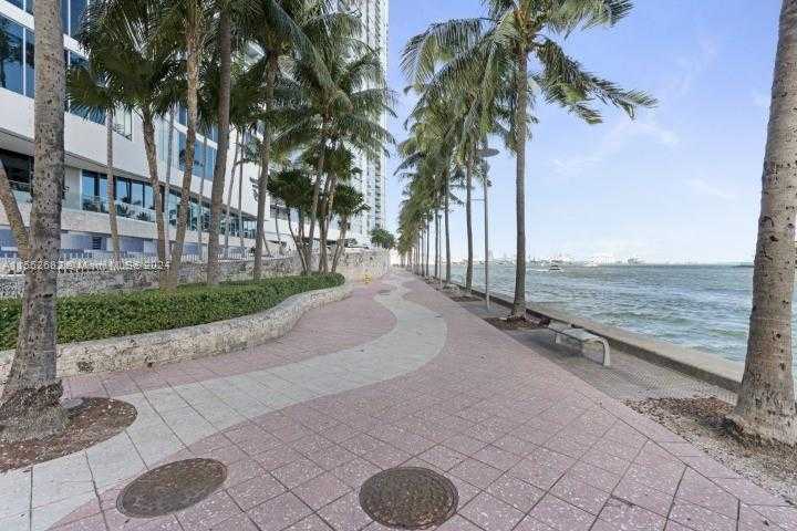 Small Image of 325 SOUTH BISCAYNE BLVD #2118, Miami Number 22