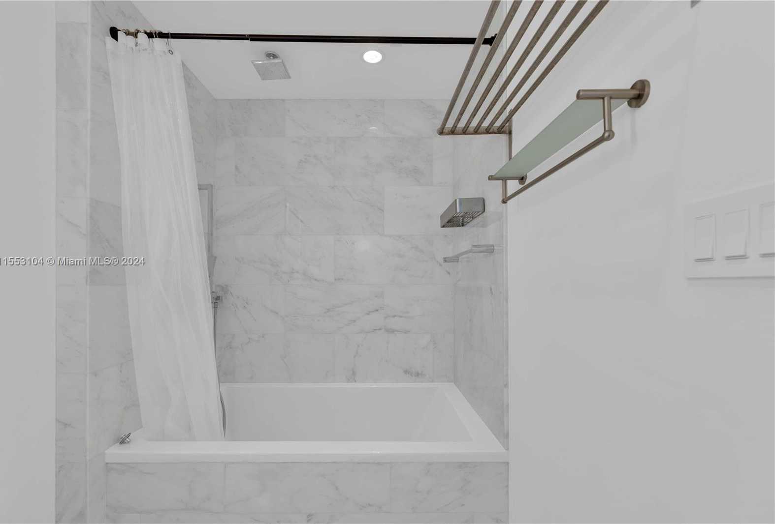 Small Image of 1451 BRICKELL AVE #2606, Miami Number 21