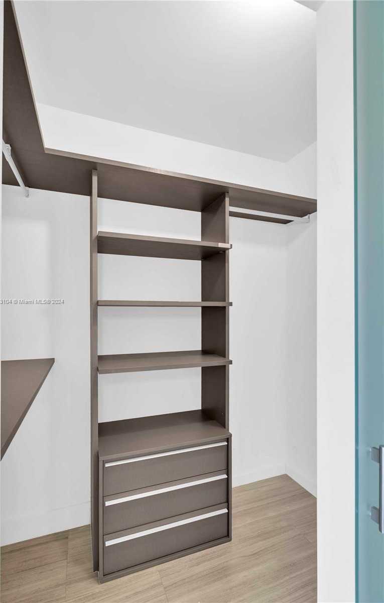 Small Image of 1451 BRICKELL AVE #2606, Miami Number 22