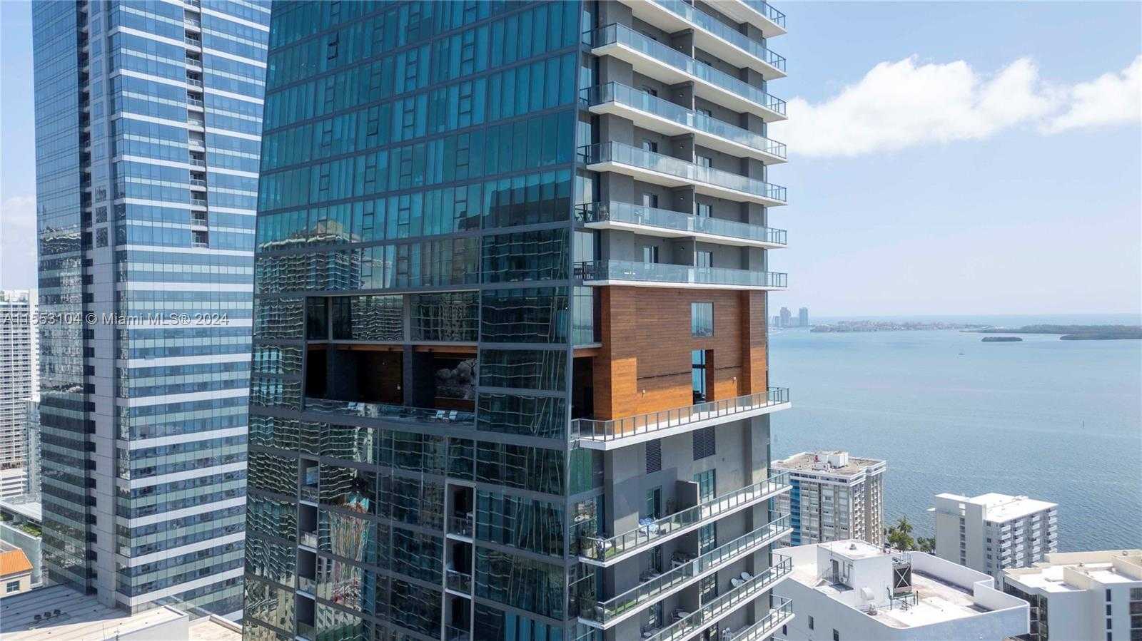 Small Image of 1451 BRICKELL AVE #2606, Miami Number 4
