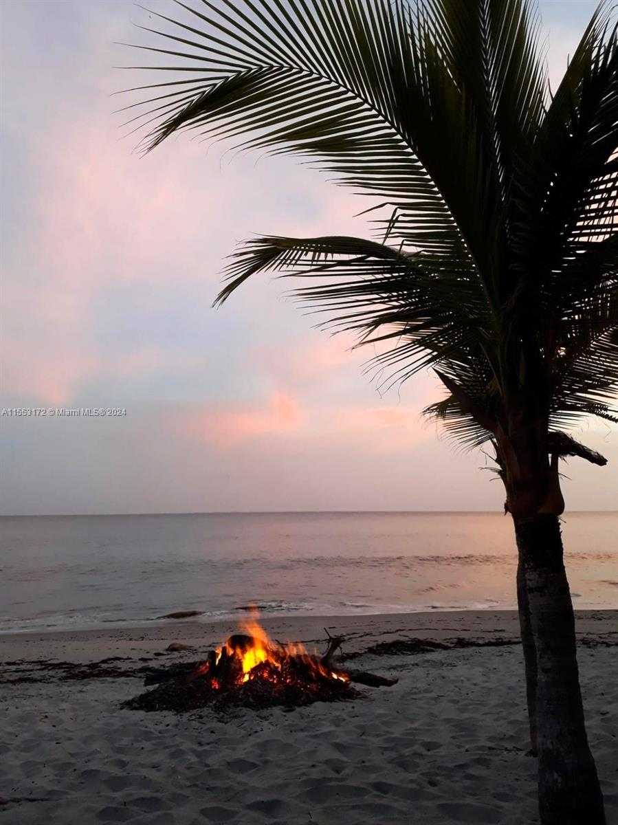 Small Image of Out of City Number 26