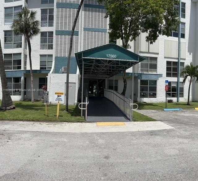 Small Image of 17560 ATLANTIC BLVD #301, Sunny Isles Beach Number 10