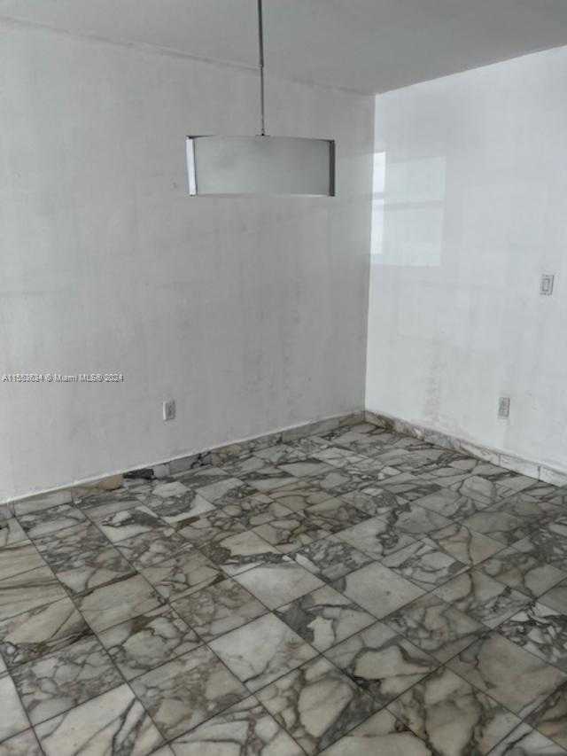 Small Image of 17560 ATLANTIC BLVD #301, Sunny Isles Beach Number 7