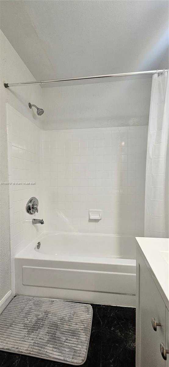Small Image of 2622 NORTH WEST 33RD ST #2002, Oakland Park Number 25