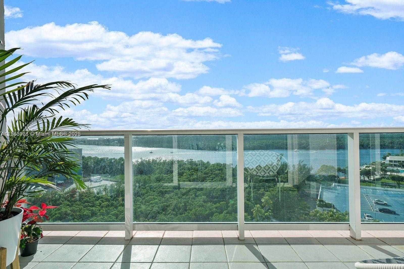 Small Image of 100 BAYVIEW DR #1418, Sunny Isles Beach Number 3