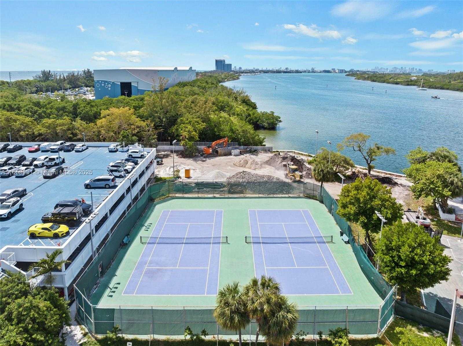 Small Image of 100 BAYVIEW DR #1418, Sunny Isles Beach Number 42