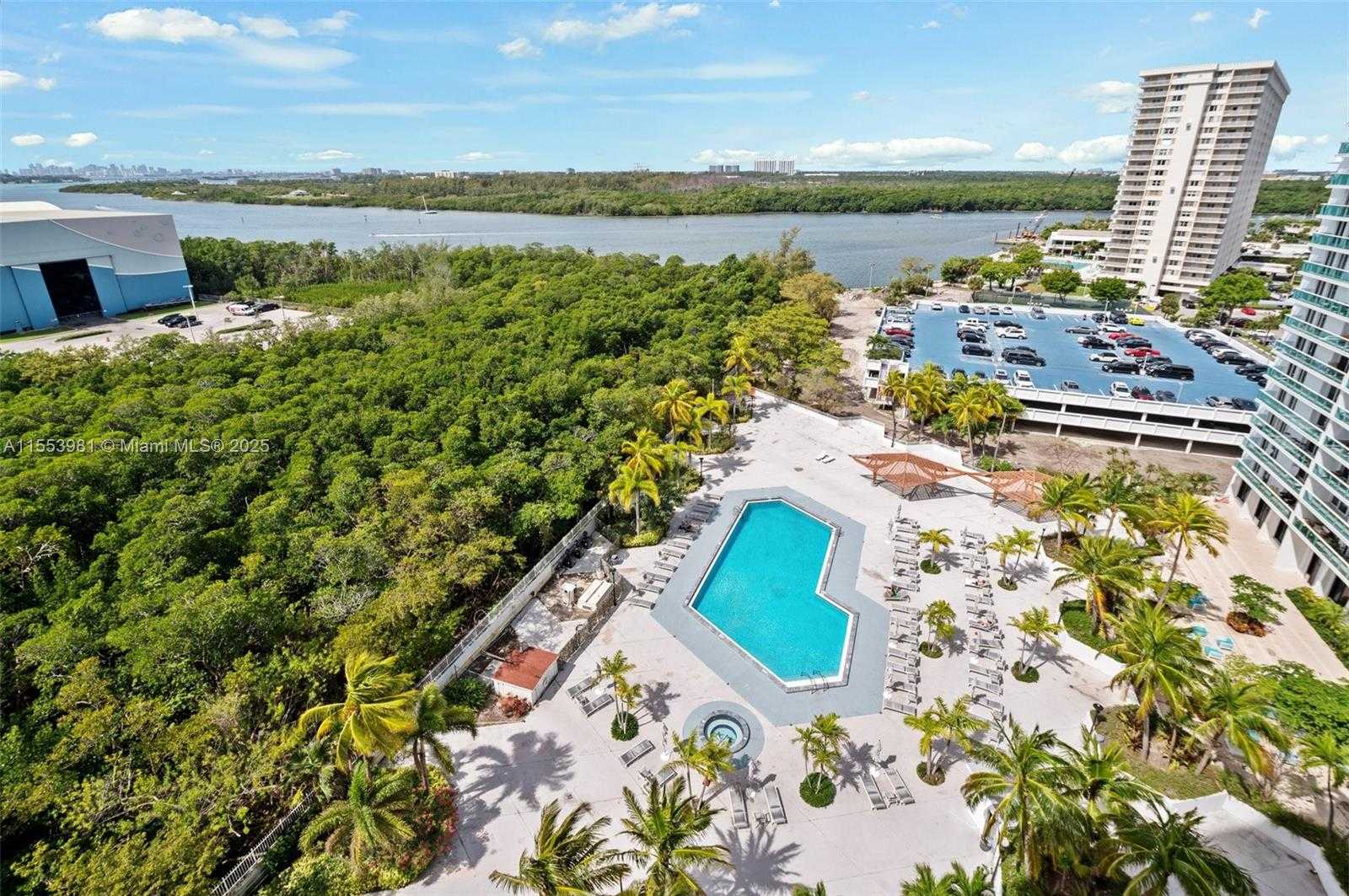 Small Image of 100 BAYVIEW DR #1418, Sunny Isles Beach Number 52