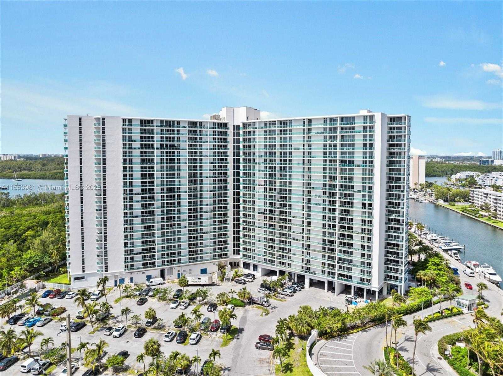 Small Image of 100 BAYVIEW DR #1418, Sunny Isles Beach Number 53