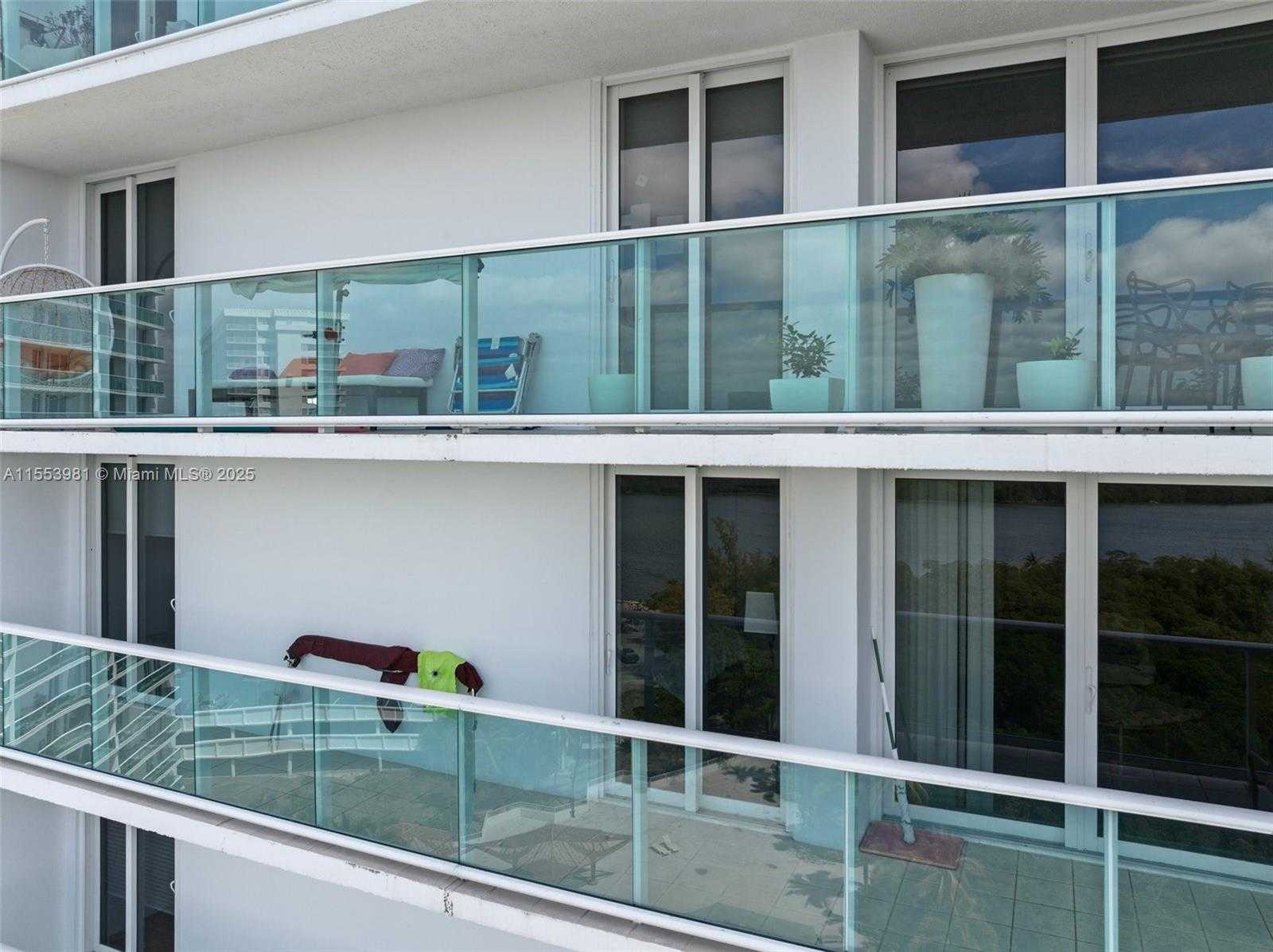 Small Image of 100 BAYVIEW DR #1418, Sunny Isles Beach Number 55