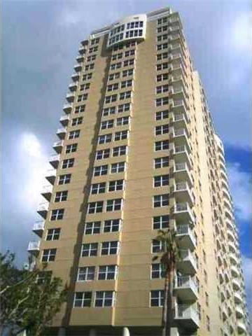 Small Image of 770 CLAUGHTON ISLAND DR #PH-29, Miami Number 5