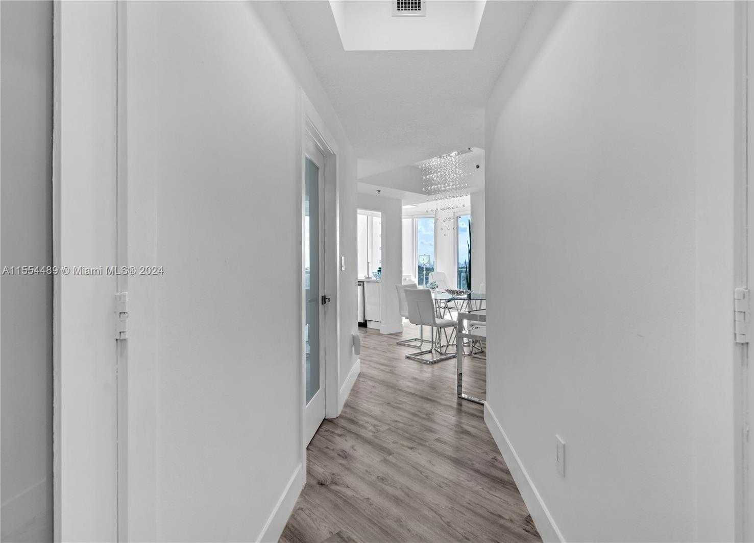Small Image of 6515 COLLINS AVE #708, Miami Beach Number 12