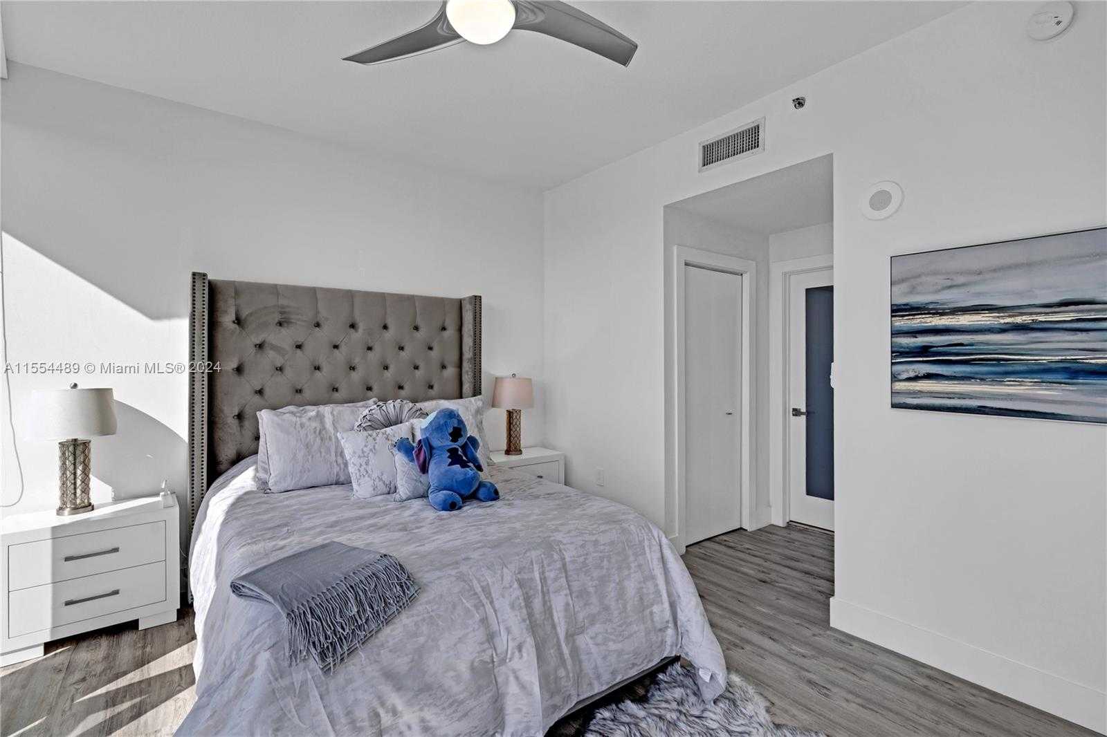 Small Image of 6515 COLLINS AVE #708, Miami Beach Number 19