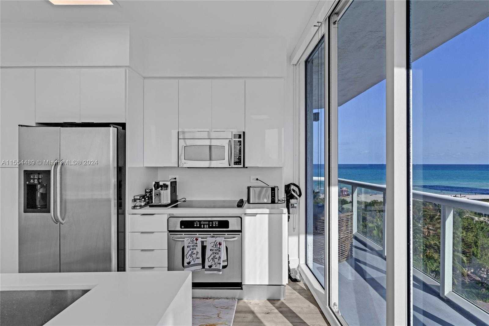 Small Image of 6515 COLLINS AVE #708, Miami Beach Number 7
