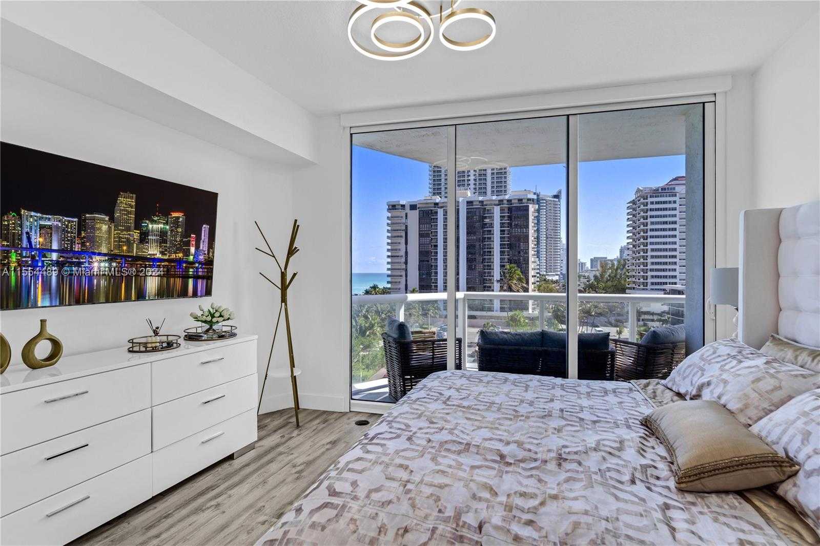 Small Image of 6515 COLLINS AVE #708, Miami Beach Number 8