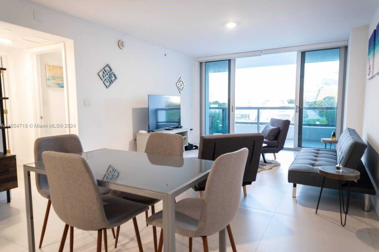 Small Image of 9261 EAST BAY HARBOR DR #402, Bay Harbor Islands Number 12