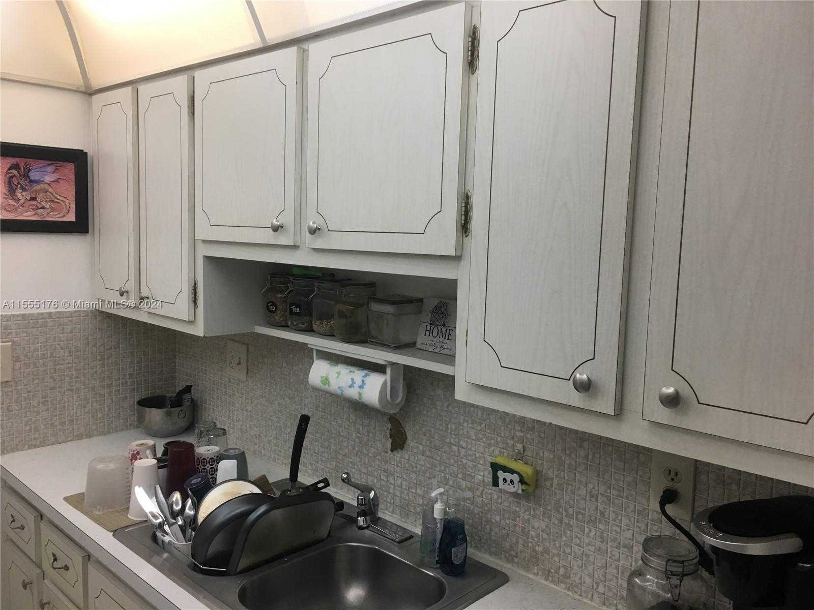 Small Image of 12590 NORTH EAST 16TH AVE #302, North Miami Number 3