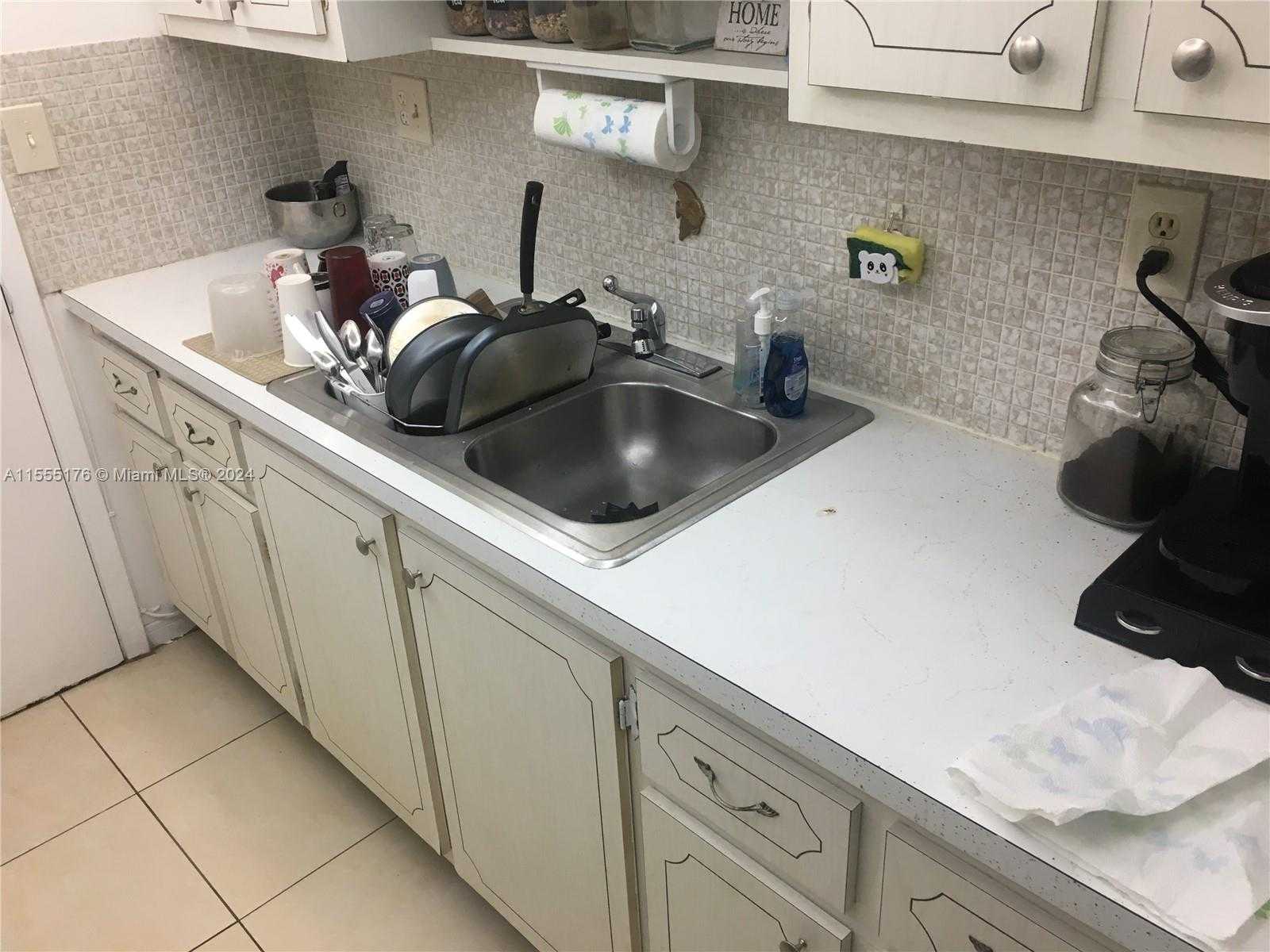 Small Image of 12590 NORTH EAST 16TH AVE #302, North Miami Number 4
