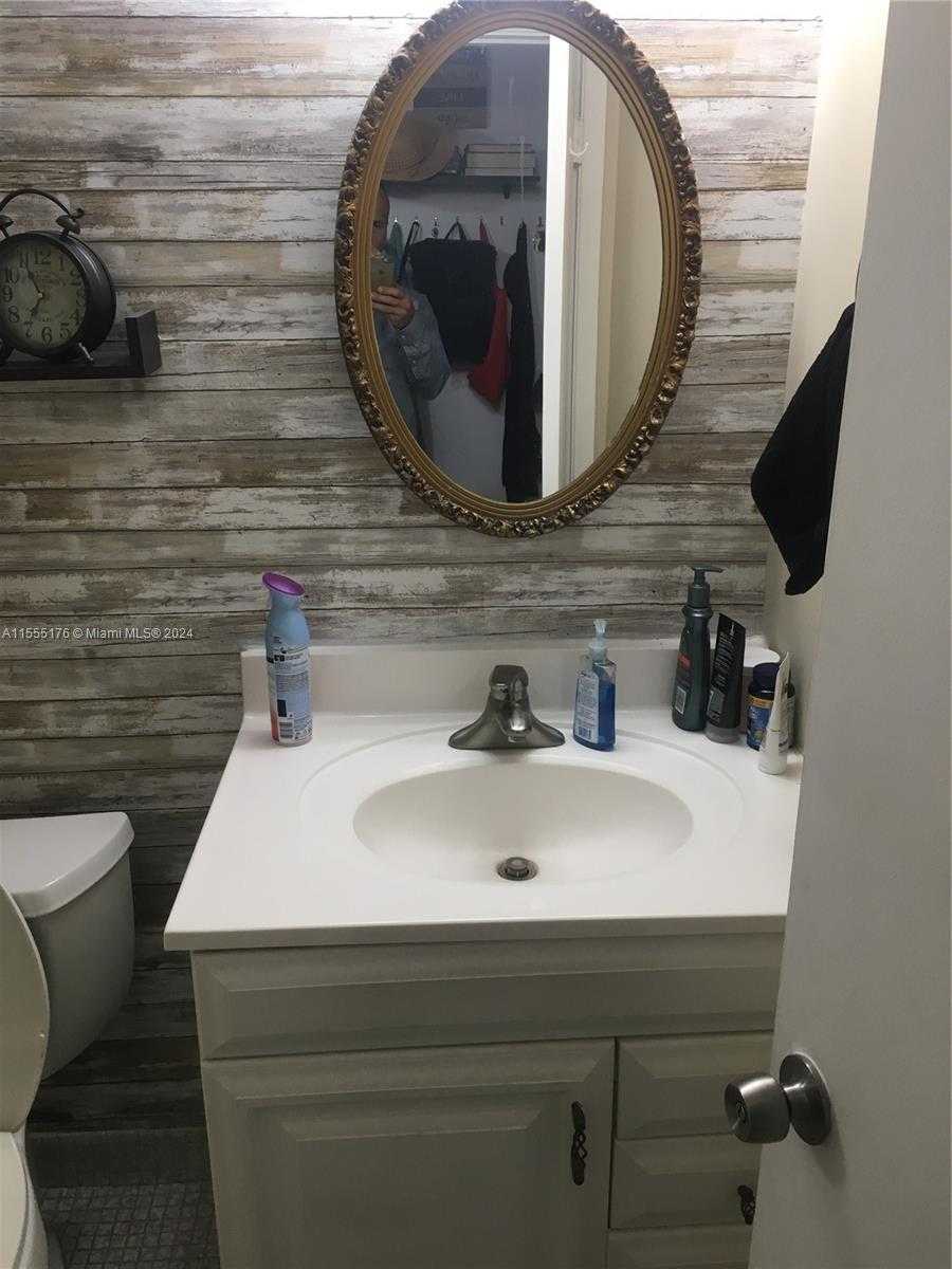 Small Image of 12590 NORTH EAST 16TH AVE #302, North Miami Number 6