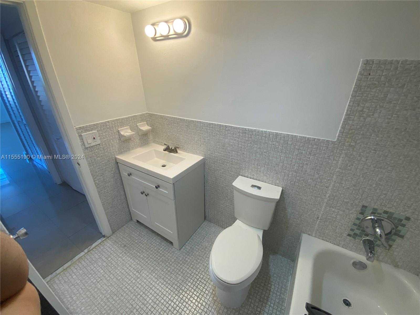 Small Image of 12590 NORTH EAST 16TH AVE #603, North Miami Number 13