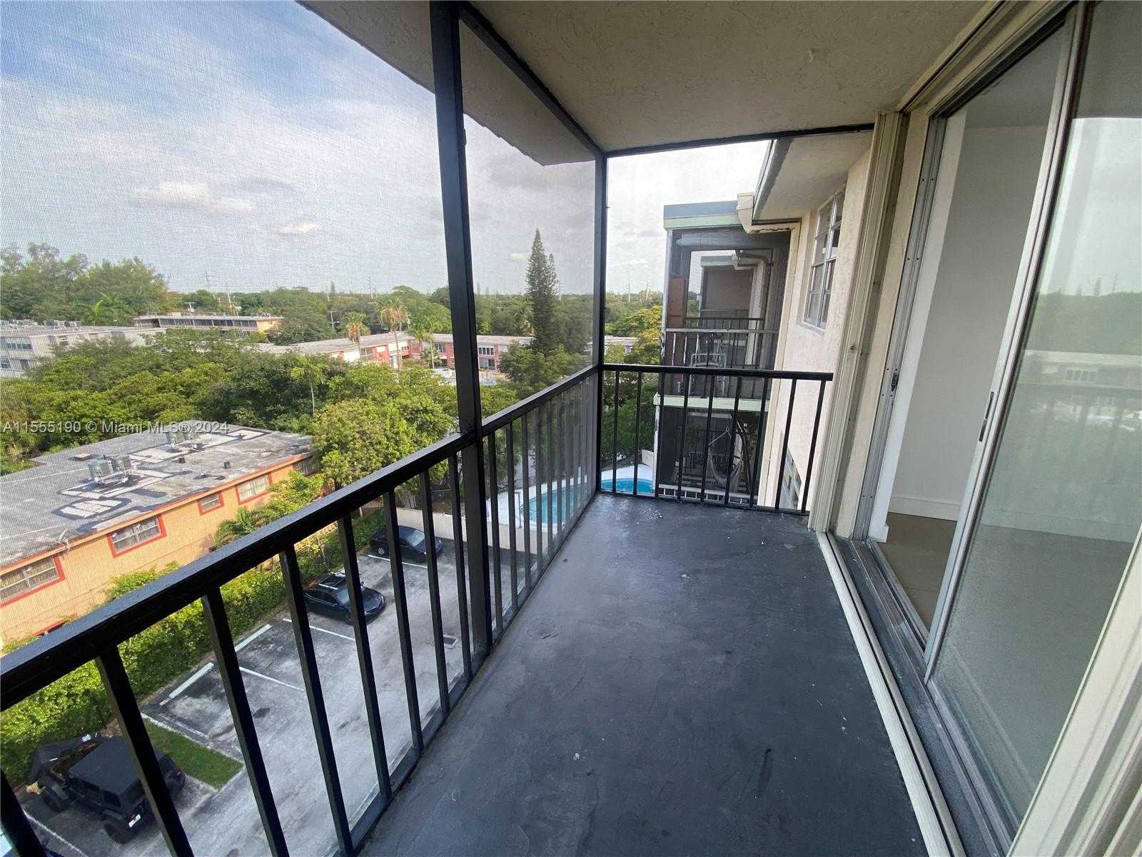 Small Image of 12590 NORTH EAST 16TH AVE #603, North Miami Number 17