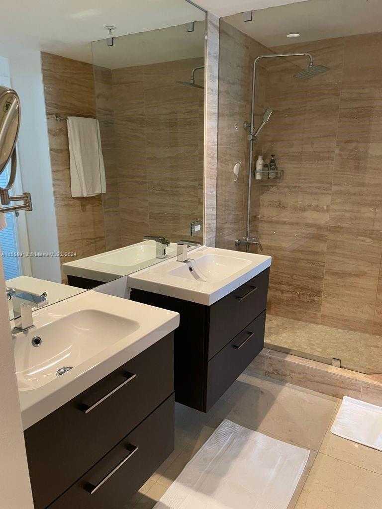 Small Image of 801 BRICKELL KEY BLVD #1610, Miami Number 13