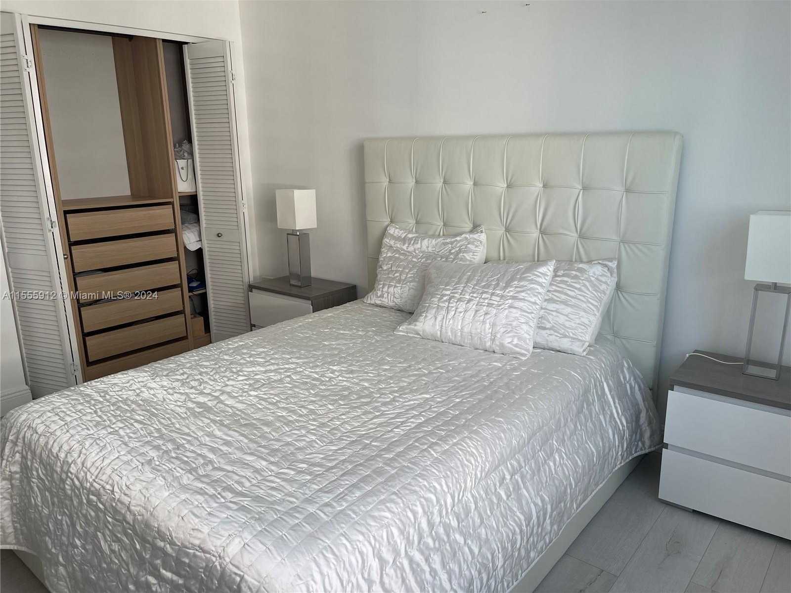 Small Image of 801 BRICKELL KEY BLVD #1610, Miami Number 8