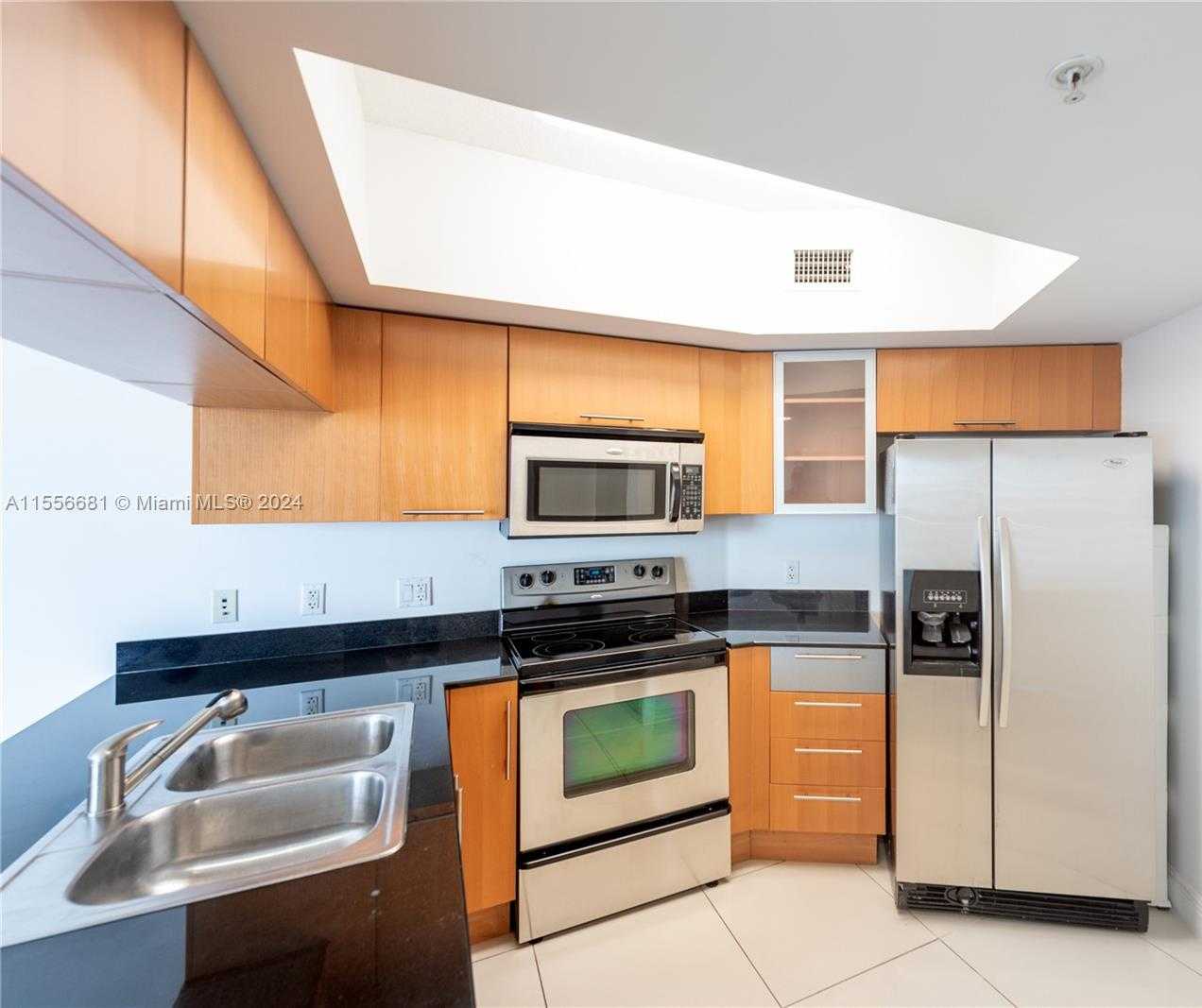 Small Image of 1750 NORTH BAYSHORE DR #2202, Miami Number 11