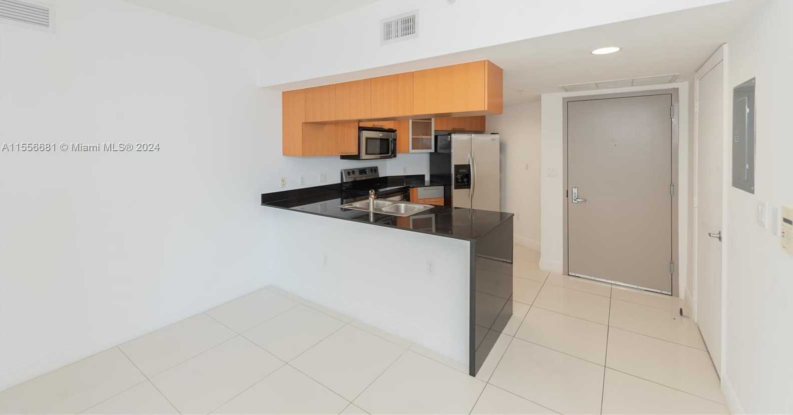Small Image of 1750 NORTH BAYSHORE DR #2202, Miami Number 8