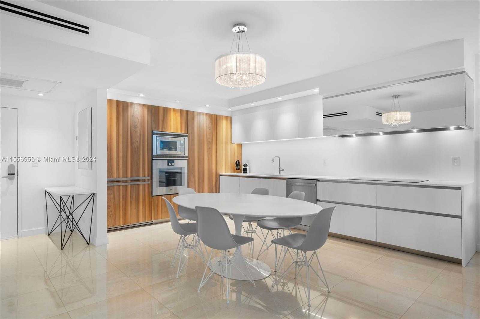 Small Image of 2301 COLLINS AVE #410, Miami Beach Number 10