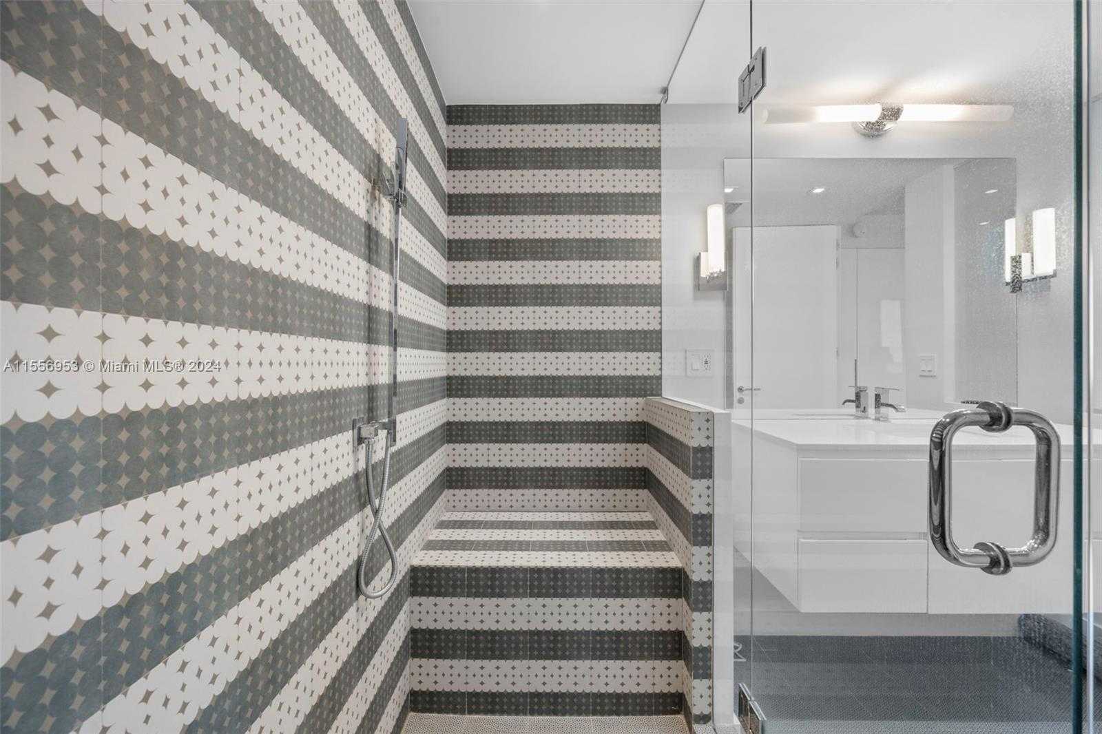 Small Image of 2301 COLLINS AVE #410, Miami Beach Number 28