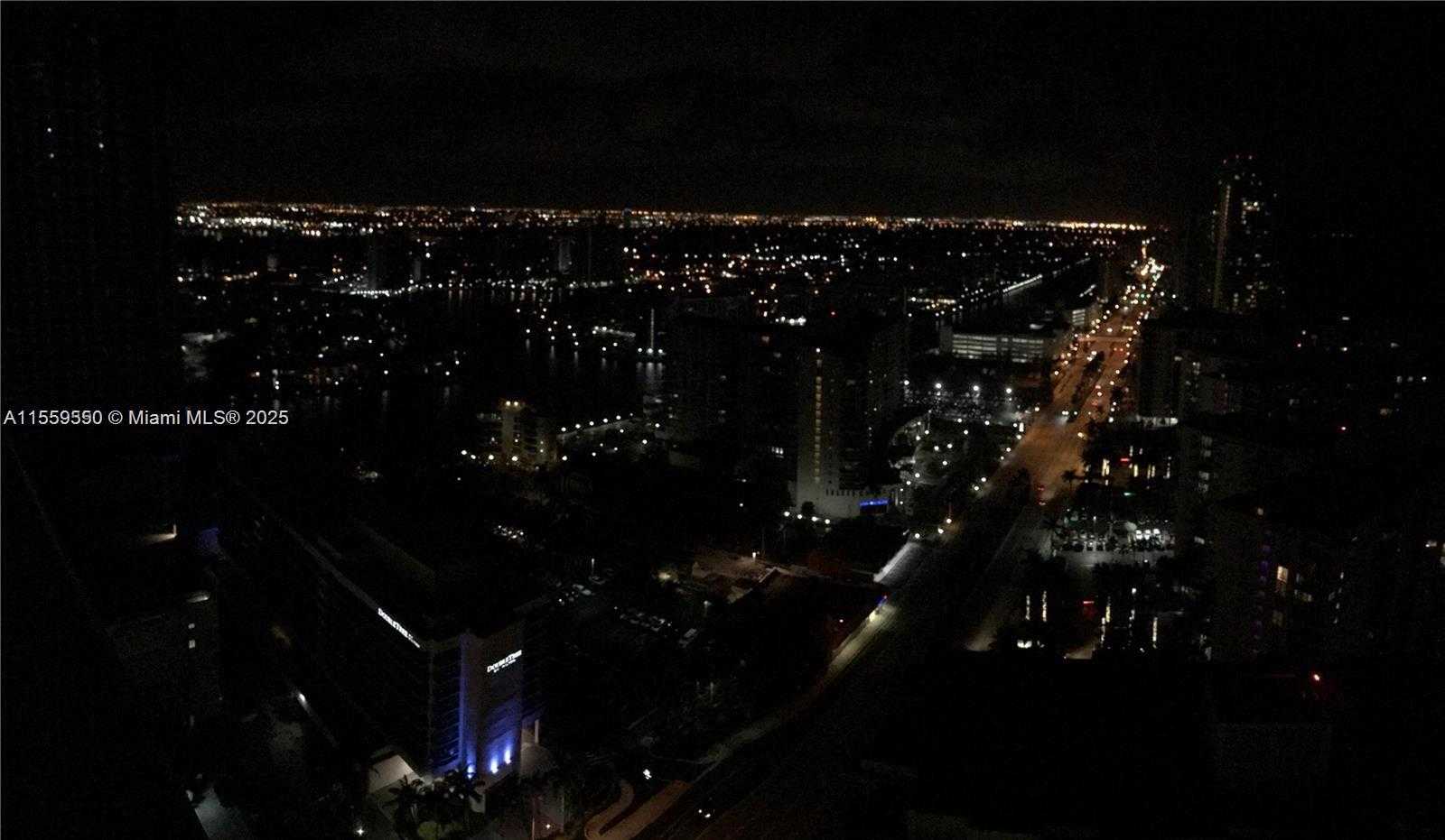 Small Image of 4111 SOUTH OCEAN DR #2012, Hollywood Number 37