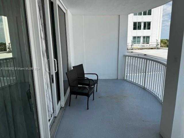 Small Image of 5401 COLLINS AVE #209, Miami Beach Number 34