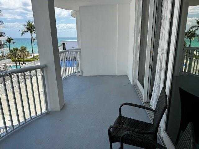 Small Image of 5401 COLLINS AVE #209, Miami Beach Number 35