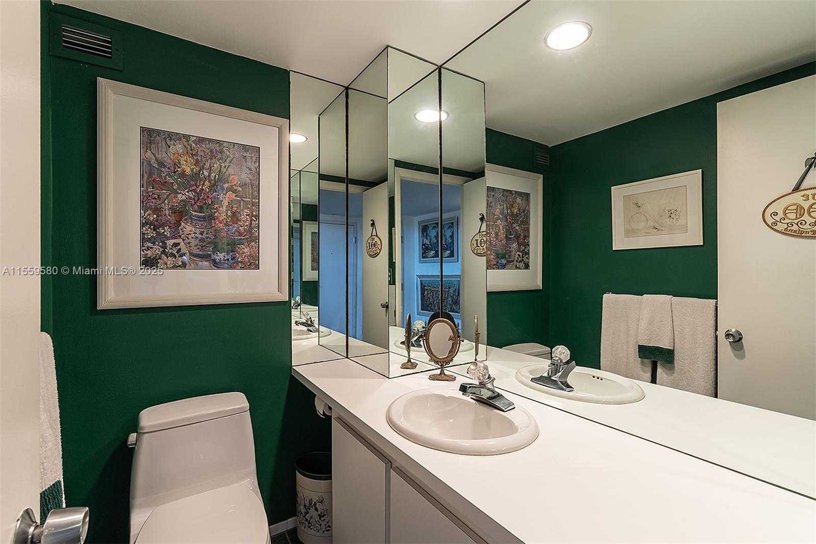 Small Image of 90 EDGEWATER DR #404, Coral Gables Number 8