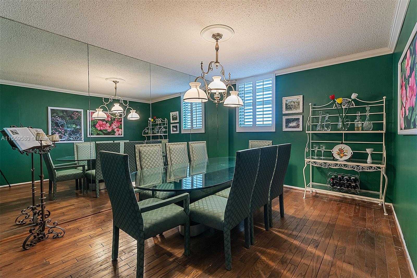 Small Image of 90 EDGEWATER DR #404, Coral Gables Number 9