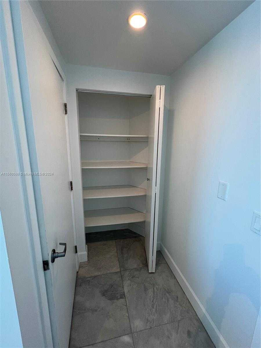 Small Image of 6700 INDIAN CREEK DR #701, Miami Beach Number 14