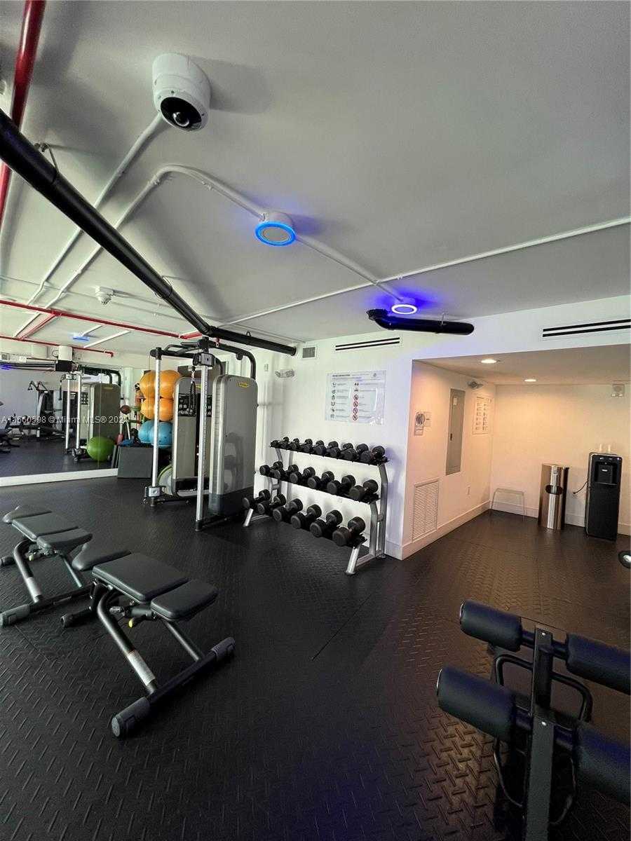 Small Image of 6700 INDIAN CREEK DR #701, Miami Beach Number 30