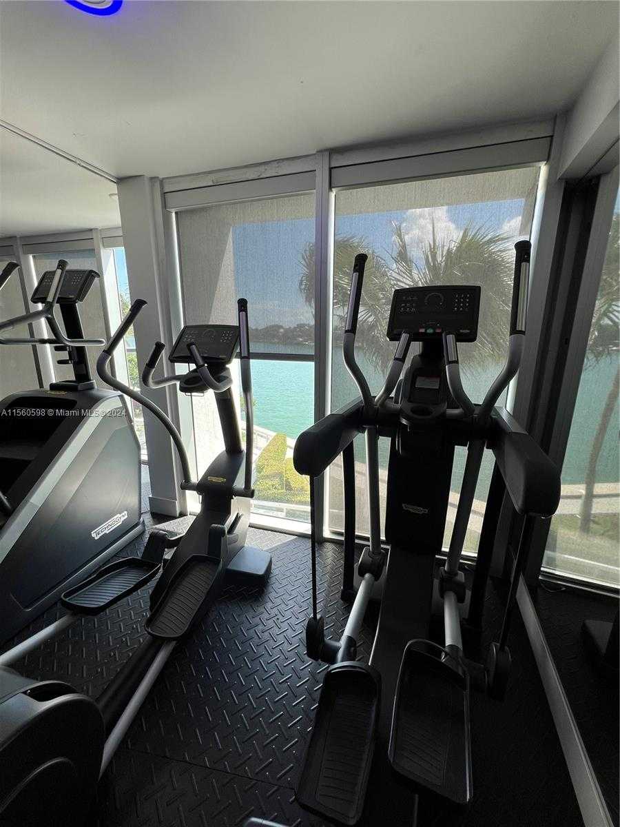 Small Image of 6700 INDIAN CREEK DR #701, Miami Beach Number 31