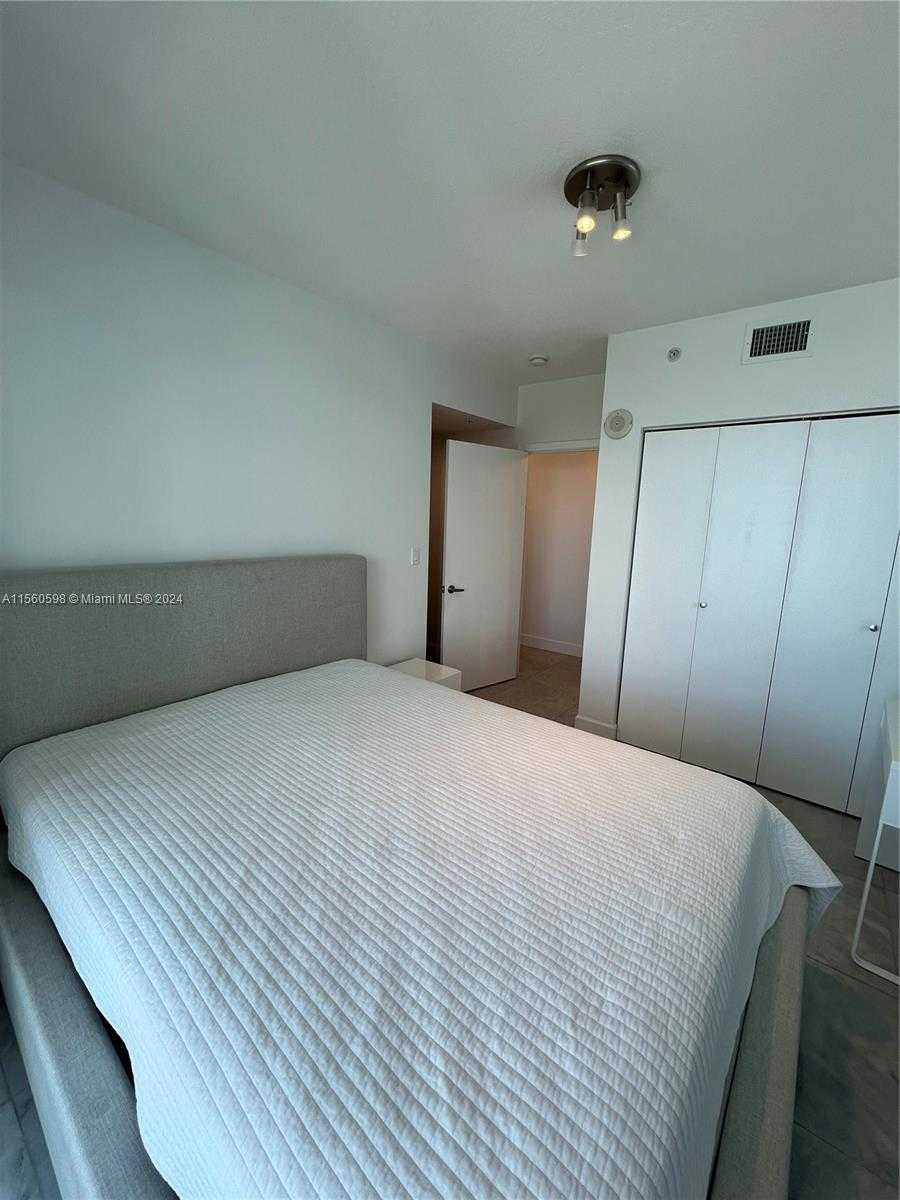 Small Image of 6700 INDIAN CREEK DR #701, Miami Beach Number 9