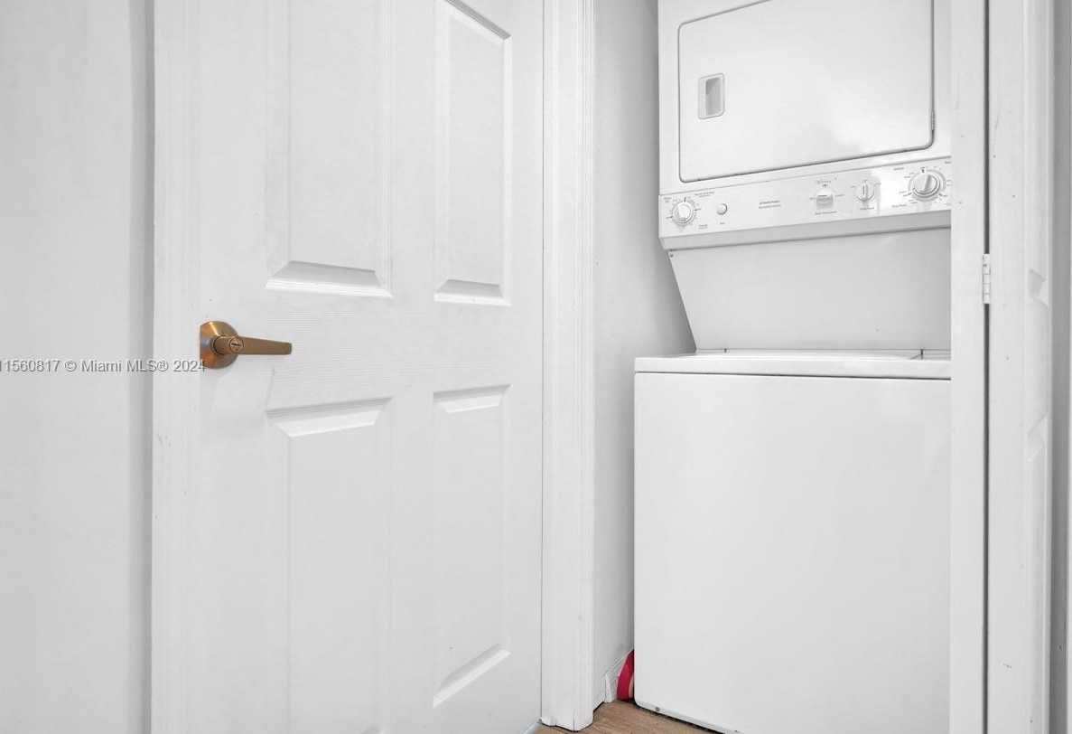 Small Image of 275 NORTH EAST 18TH ST #909, Miami Number 11