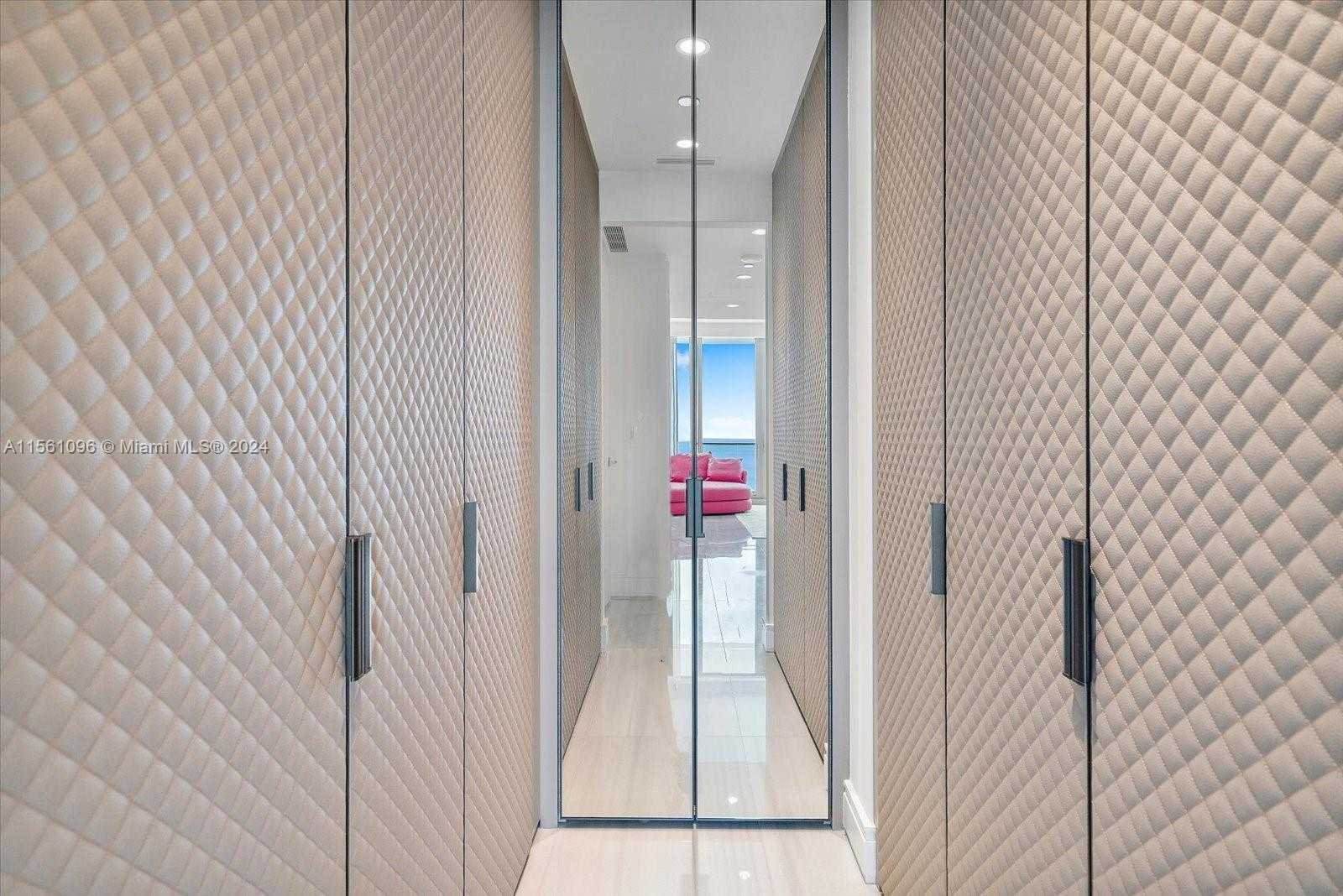 Small Image of 17901 COLLINS AVENUE #902, Sunny Isles Beach Number 31