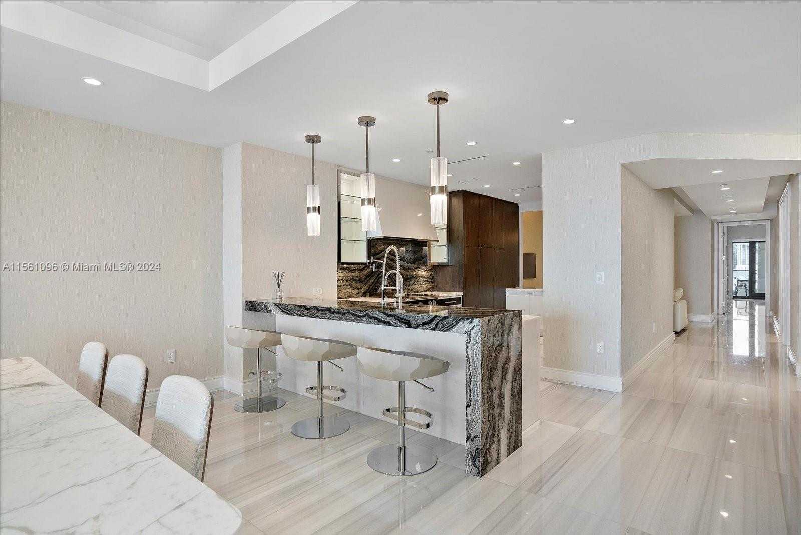 Small Image of 17901 COLLINS AVENUE #902, Sunny Isles Beach Number 4