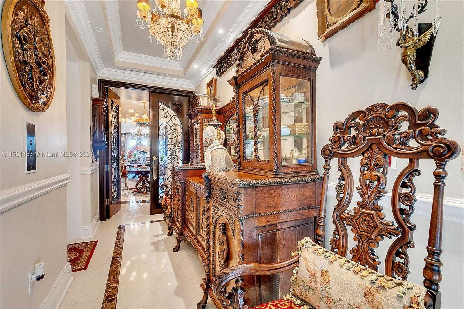 Small Image of 600 CORAL WAY #5, Coral Gables Number 4