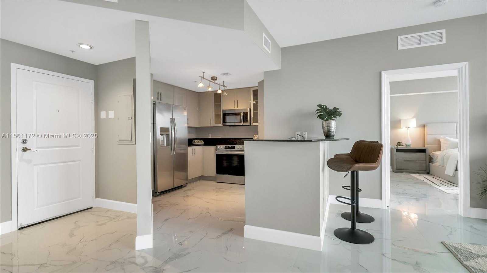 Small Image of 7900 HARBOR ISLAND DR #1001, North Bay Village Number 19